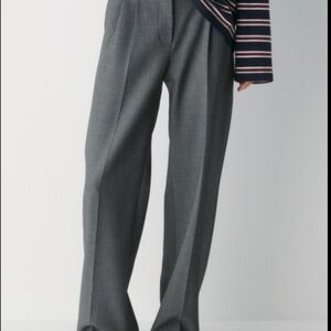 Aritzia The Effortless Pant™ - (Re)ssential in Heather Charcoal (US 00)